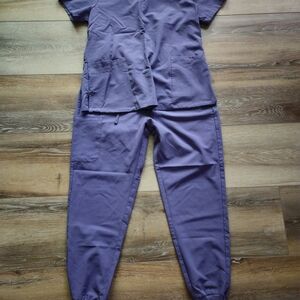 Mandala Women's Lavender Jogger Scrub Set Size Medium